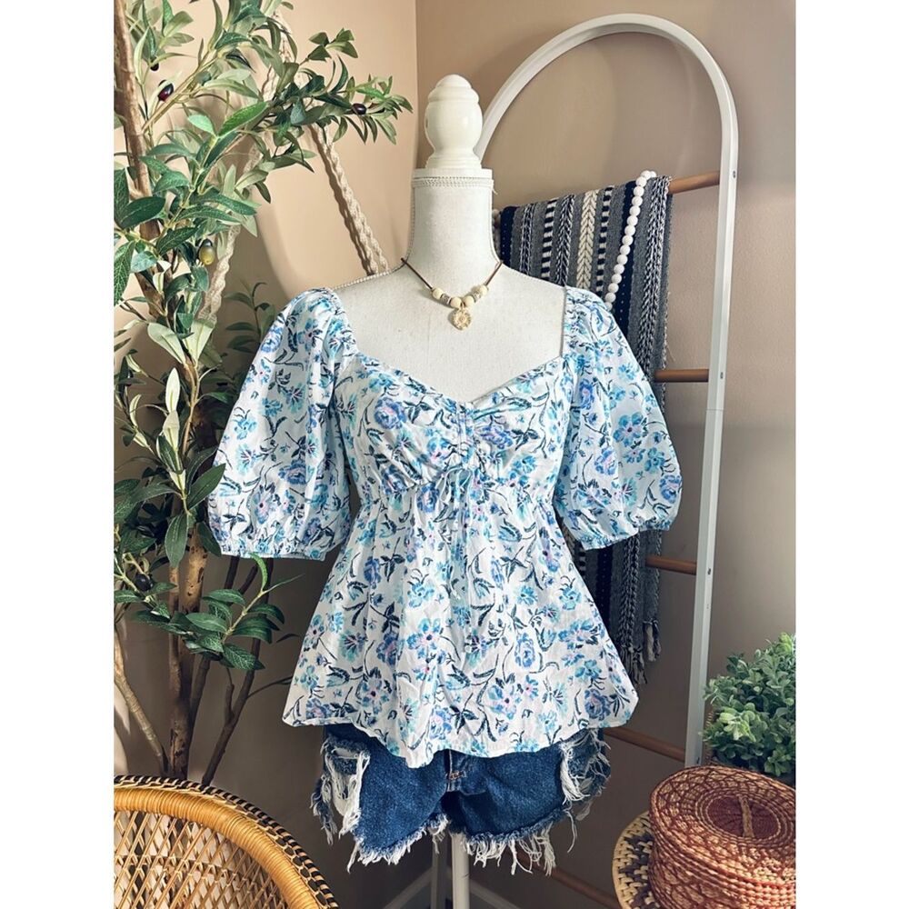 LC Lauren Conrad Floral Peplum Blouse Small Cottagecore Puff Sleeve Blue White